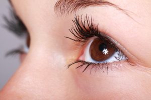 Naturalne kosmetyki – wegańska mascara do rzęs